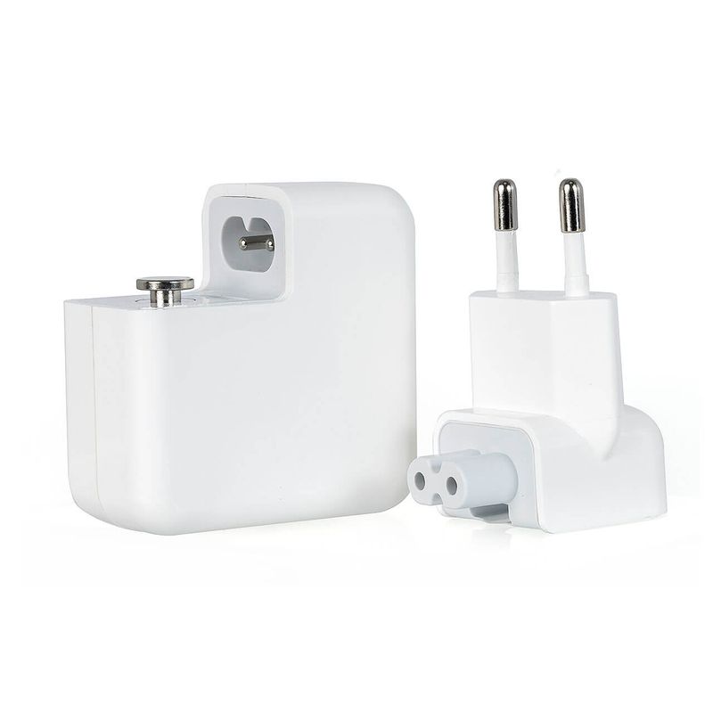 AA-906979-carregador-turbo-usb-c-de-30w-para-iphone-15-15-pro-15-pro-max
